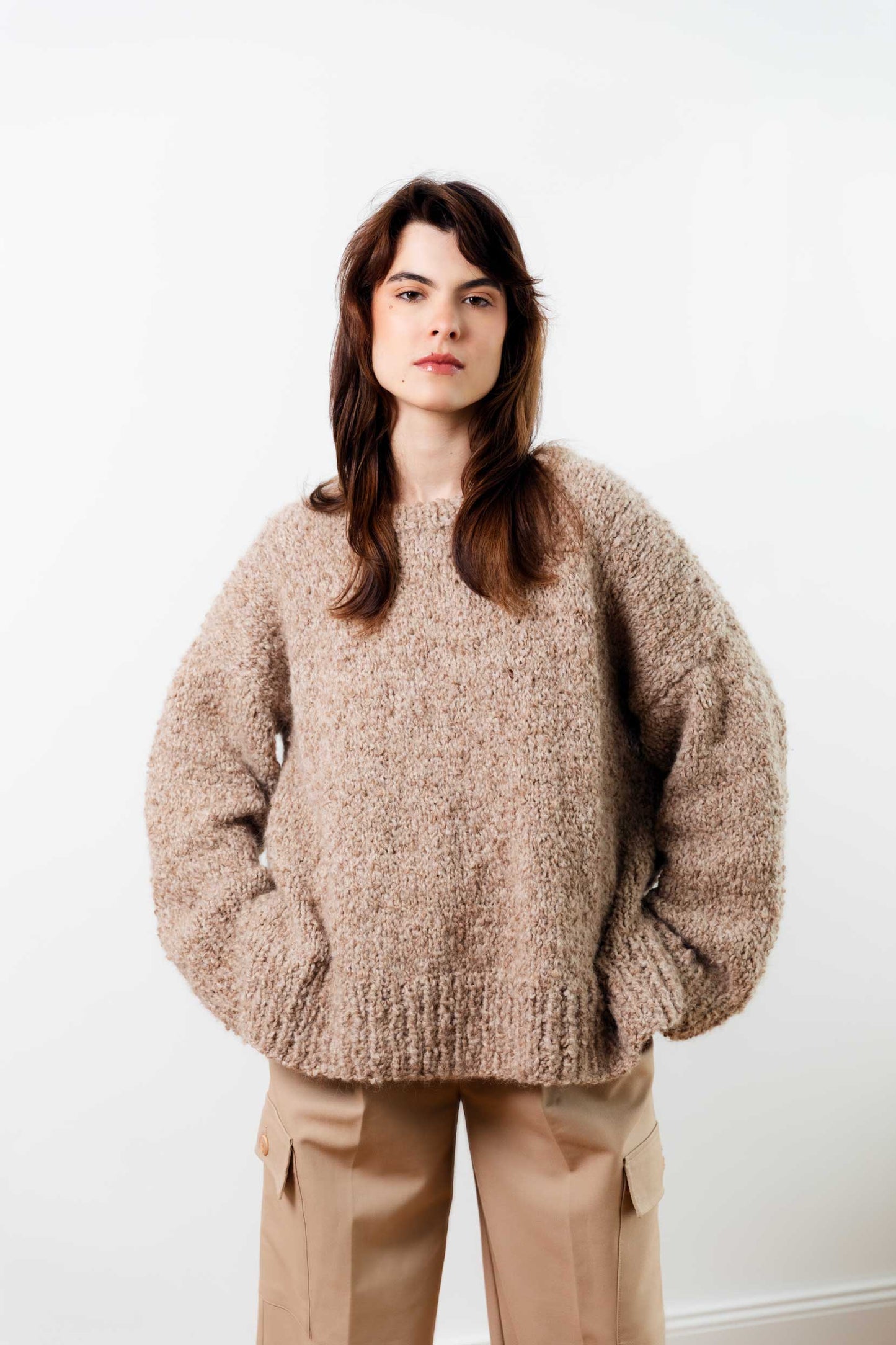 Alpaca bouclé sweater in two shades of beige